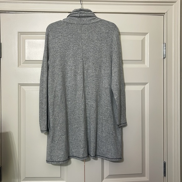 Women's Meadow Topper by Soft Surroundings, in Light Heather Grey size M (10-12 - Picture 7 of 7